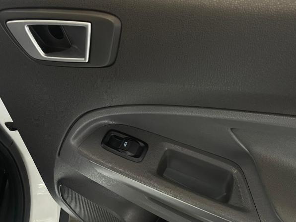 Ford EcoSport II с пробегом 2016 года, цена 920 000 рублей, 169437 км, внедорожник, Автокод Объявления