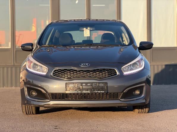 Kia Ceed II Рестайлинг с пробегом 2017 года, цена 1 230 000 рублей, 125300 км, хэтчбек, Автокод Объявления