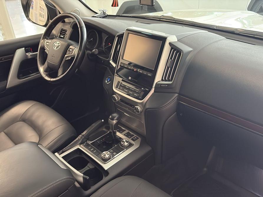 Toyota Land Cruiser 200 Series Рестайлинг 2 Омск  - изображение 10