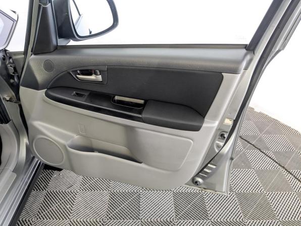 Suzuki SX4 I (Classic) Рестайлинг с пробегом 2013 года, цена 810 000 рублей, 205822 км, хэтчбек, Автокод Объявления