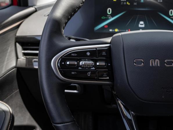 Omoda C5 I Рестайлинг с пробегом 2024 года, цена 2 225 000 рублей, 17502 км, внедорожник, Автокод Объявления