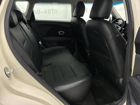 Kia Soul II Рестайлинг с пробегом 2016 года, цена 1 480 000 рублей, 99000 км, хэтчбек, Автокод Объявления