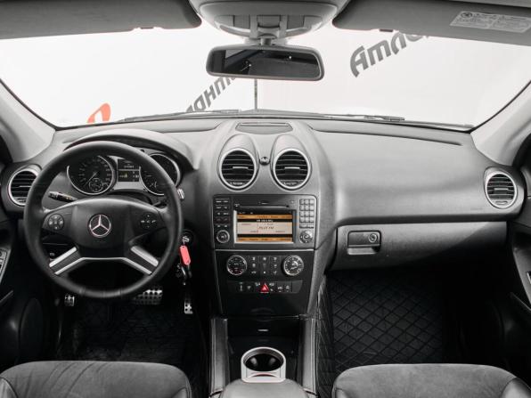 Mercedes-Benz M-Класс II (W164) Рестайлинг с пробегом 2010 года, цена 1 450 000 рублей, 274304 км, внедорожник, Автокод Объявления