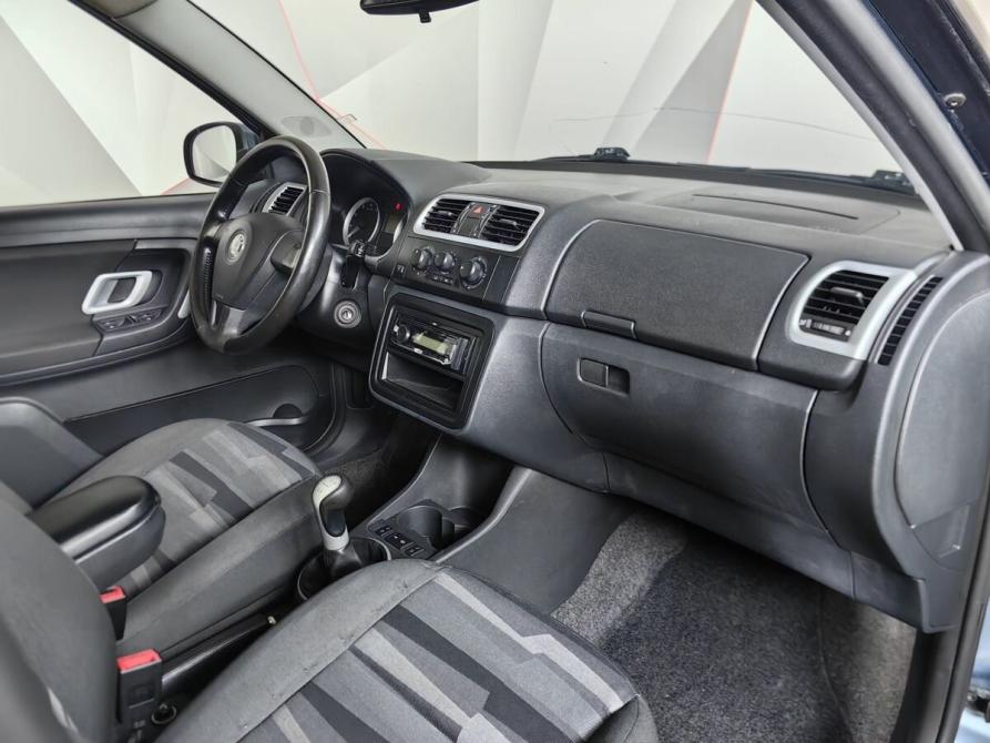 Skoda Fabia II Москва  - изображение 12