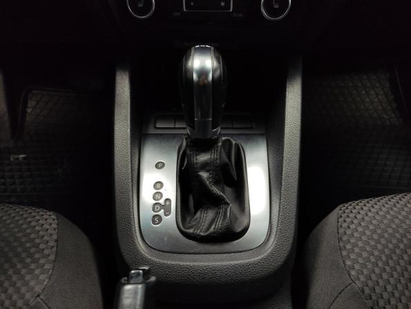 Volkswagen Jetta VI с пробегом 2012 года, цена 880 000 рублей, 157000 км, седан, Автокод Объявления