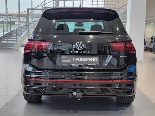 Volkswagen Tiguan II Рестайлинг с пробегом 2021 года, цена 4 090 000 рублей, 94158 км, внедорожник, Автокод Объявления