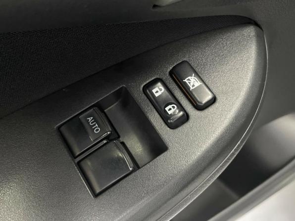 Toyota Corolla XI (E160 E170 E180) с пробегом 2012 года, цена 1 185 000 рублей, 203561 км, седан, Автокод Объявления