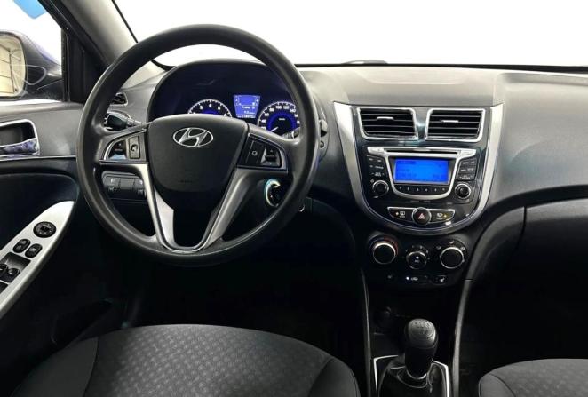 Hyundai Solaris I с пробегом 2013 года, цена 950 000 рублей, 118972 км, хэтчбек, Автокод Объявления