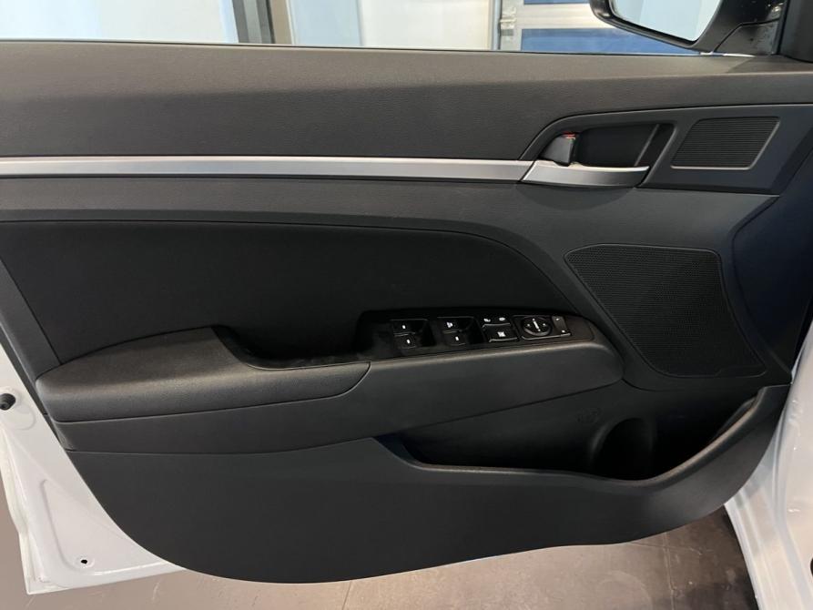 Hyundai Elantra VI (AD) Рестайлинг Чебоксары  - изображение 22
