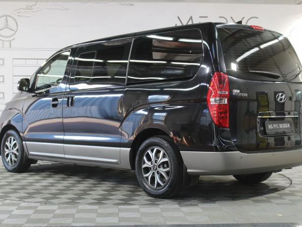 Hyundai H-1 II Рестайлинг 2 с пробегом 2021 года, цена 3 850 000 рублей, 83450 км, минивэн, Автокод Объявления