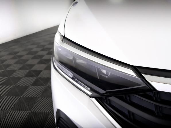 Volkswagen Polo VI с пробегом 2022 года, цена 1 715 000 рублей, 71527 км, лифтбек, Автокод Объявления
