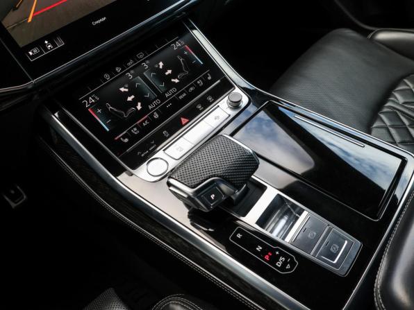 Audi Q8 I (4M) с пробегом 2019 года, цена 5 398 000 рублей, 114748 км, внедорожник, Автокод Объявления