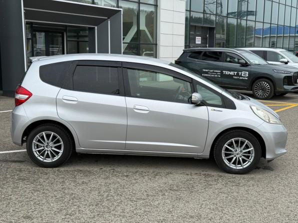 Honda Fit II с пробегом 2011 года, цена 850 000 рублей, 130736 км, хэтчбек, Автокод Объявления