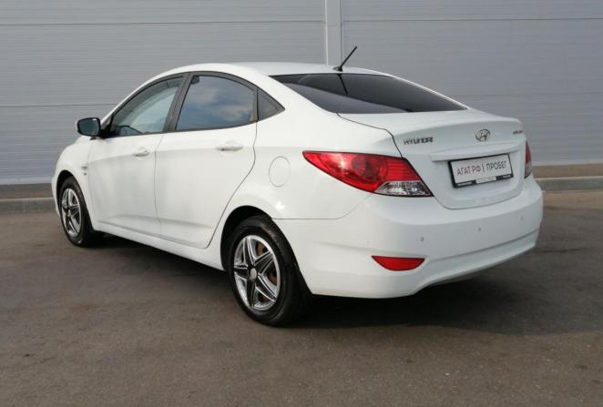 Hyundai Solaris I с пробегом 2012 года, цена 570 000 рублей, 240348 км, седан, Автокод Объявления