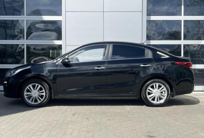 Kia Rio III Рестайлинг с пробегом 2017 года, цена 1 180 000 рублей, 221620 км, седан, Автокод Объявления