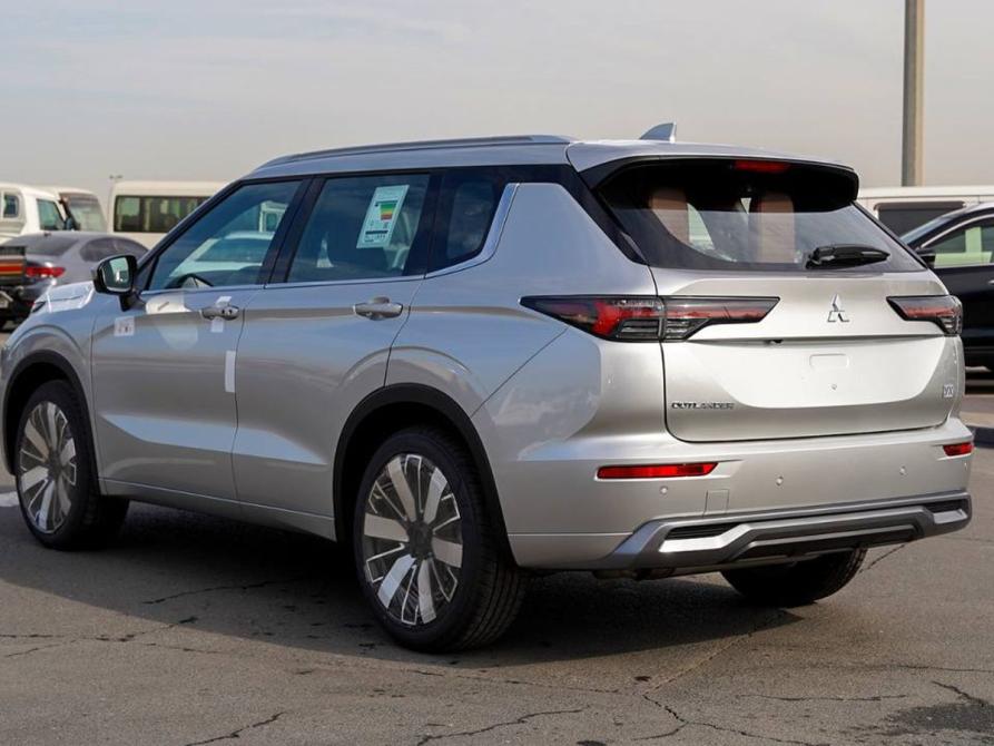 Mitsubishi Outlander IV Рестайлинг Самара  - изображение 9