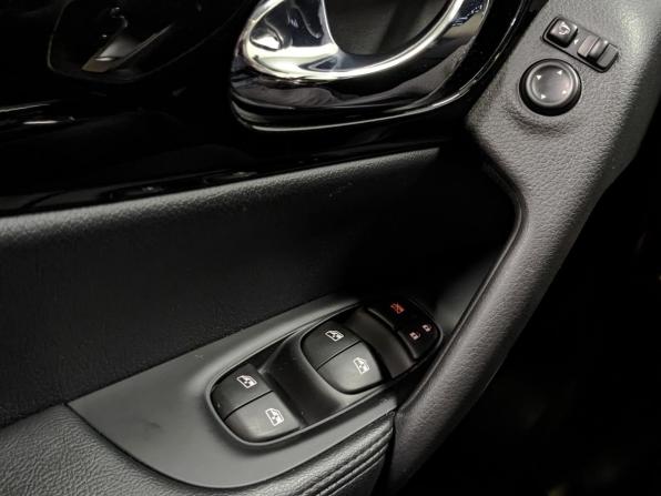 Nissan Qashqai II Рестайлинг с пробегом 2019 года, цена 1 995 000 рублей, 89268 км, внедорожник, Автокод Объявления