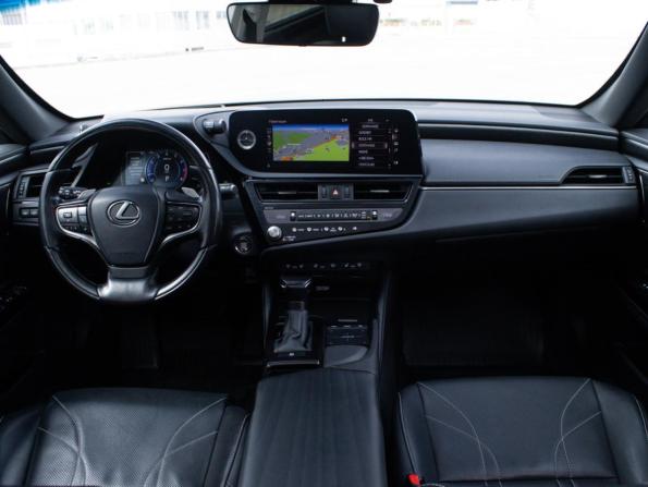 Lexus ES VII Рестайлинг с пробегом 2021 года, цена 4 701 510 рублей, 129303 км, седан, Автокод Объявления