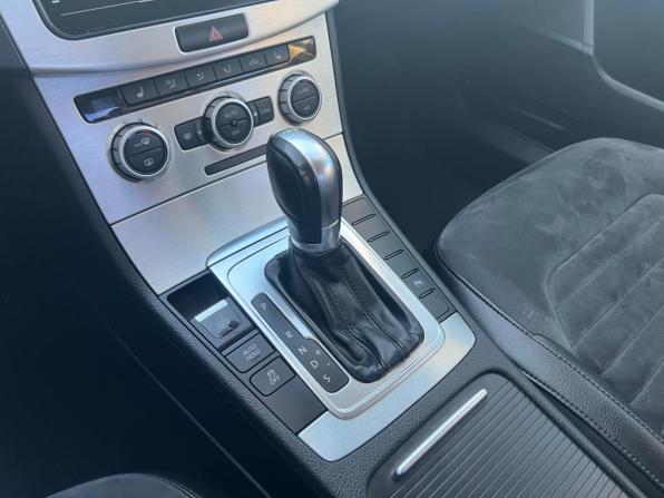 Volkswagen Passat B7 с пробегом 2012 года, цена 1 100 000 рублей, 262616 км, седан, Автокод Объявления