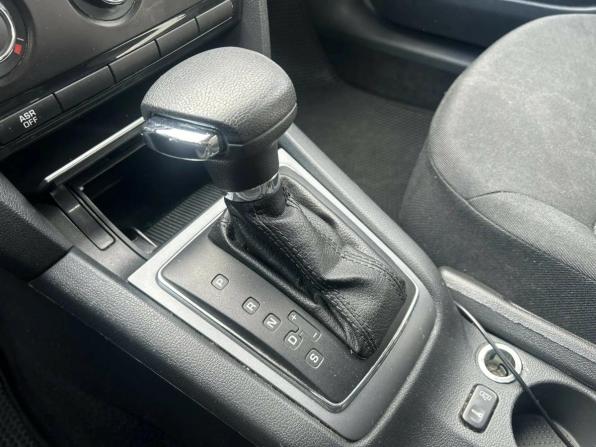 Skoda Octavia II (A5) Рестайлинг с пробегом 2011 года, цена 981 000 рублей, 176972 км, лифтбек, Автокод Объявления