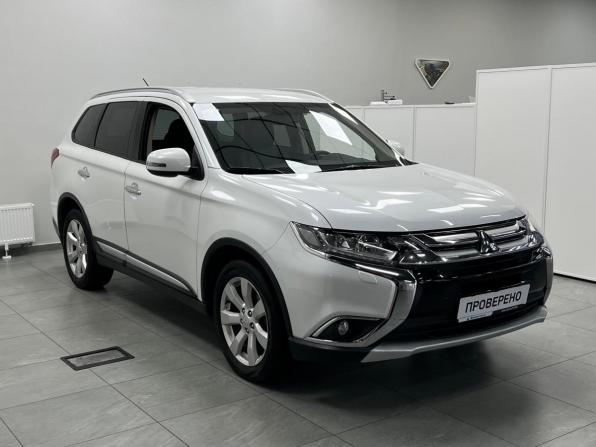 Mitsubishi Outlander III Рестайлинг 2 с пробегом 2015 года, цена 1 899 000 рублей, 159511 км, внедорожник, Автокод Объявления