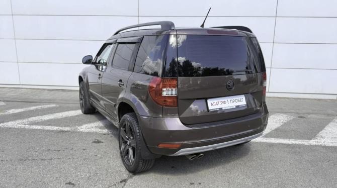 Skoda Yeti I Рестайлинг с пробегом 2014 года, цена 1 060 000 рублей, 214000 км, внедорожник, Автокод Объявления