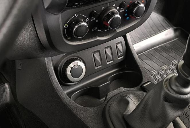 Renault Duster I Рестайлинг с пробегом 2018 года, цена 1 350 000 рублей, 184786 км, внедорожник, Автокод Объявления