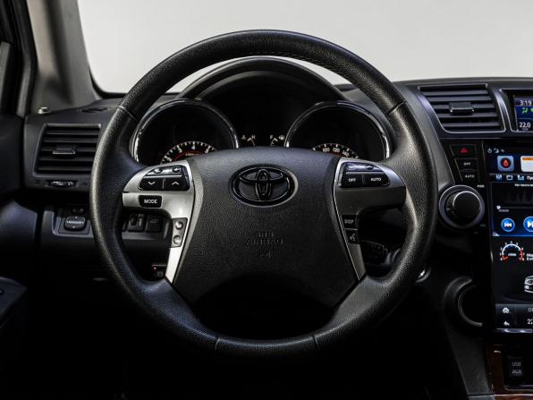Toyota Highlander II (XU40) Рестайлинг с пробегом 2011 года, цена 2 199 000 рублей, 276290 км, внедорожник, Автокод Объявления