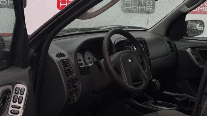 Ford Escape I Рестайлинг с пробегом 2004 года, цена 335 000 рублей, 213141 км, внедорожник, Автокод Объявления