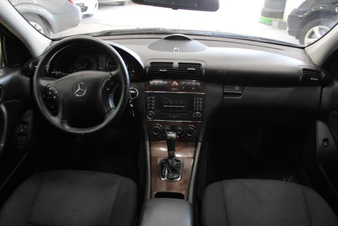 Mercedes-Benz C-Класс II (W203) Рестайлинг с пробегом 2006 года, цена 798 000 рублей, 142000 км, седан, Автокод Объявления
