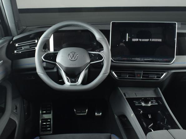 Volkswagen Tiguan III (China Market) с пробегом 2026 года, цена 4 485 995 рублей, 17 км, внедорожник, Автокод Объявления