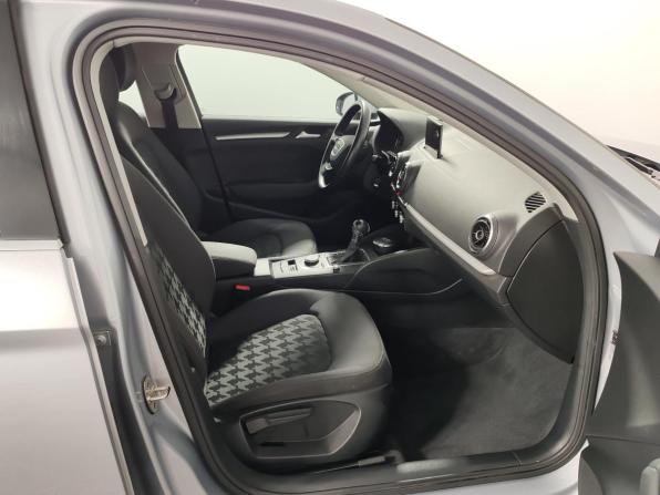 Audi A3 III (8V) с пробегом 2015 года, цена 1 575 000 рублей, 105735 км, седан, Автокод Объявления
