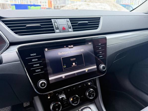 Skoda Superb III Рестайлинг с пробегом 2021 года, цена 2 055 000 рублей, 198500 км, лифтбек, Автокод Объявления