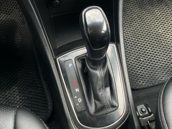 Hyundai Solaris I Рестайлинг с пробегом 2015 года, цена 990 000 рублей, 110430 км, седан, Автокод Объявления