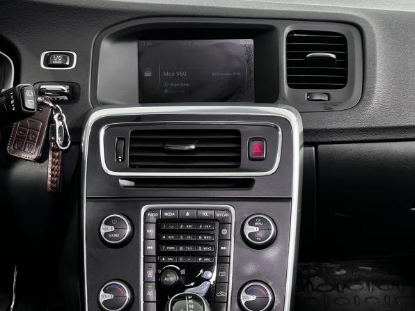 Volvo V60 I Рестайлинг с пробегом 2016 года, цена 1 450 000 рублей, 157300 км, универсал, Автокод Объявления