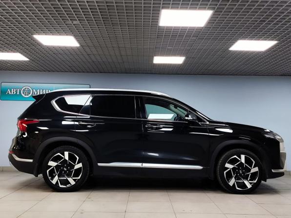 Hyundai Santa Fe IV Рестайлинг с пробегом 2023 года, цена 3 529 000 рублей, 152053 км, внедорожник, Автокод Объявления