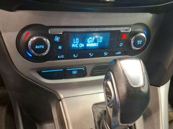 Ford Focus III с пробегом 2012 года, цена 550 000 рублей, 222353 км, универсал, Автокод Объявления