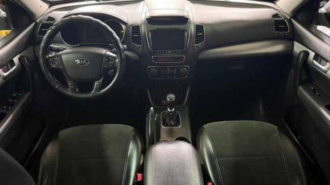 Kia Sorento II Рестайлинг с пробегом 2013 года, цена 1 400 000 рублей, 184551 км, внедорожник, Автокод Объявления