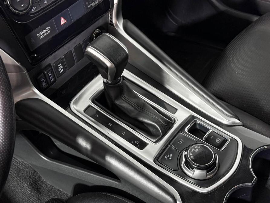 Mitsubishi Pajero Sport III Санкт-Петербург  - изображение 11