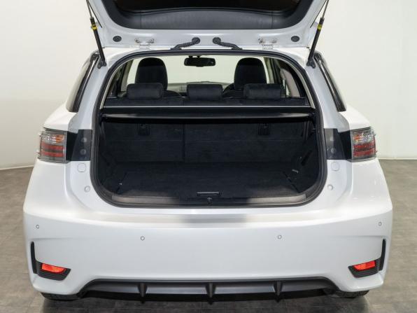Lexus CT I Рестайлинг с пробегом 2014 года, цена 1 535 000 рублей, 210600 км, хэтчбек, Автокод Объявления