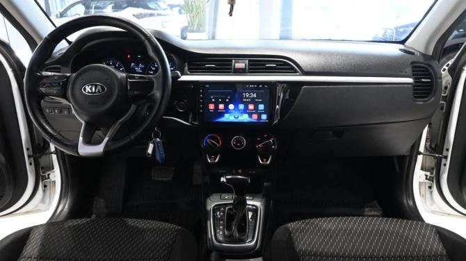 Kia Rio IV с пробегом 2018 года, цена 1 220 000 рублей, 175000 км, седан, Автокод Объявления