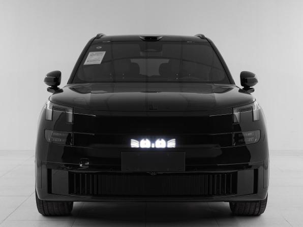 Lynk &amp; Co 900 с пробегом 2025 года, цена 7 819 000 рублей, 65 км, внедорожник, Автокод Объявления