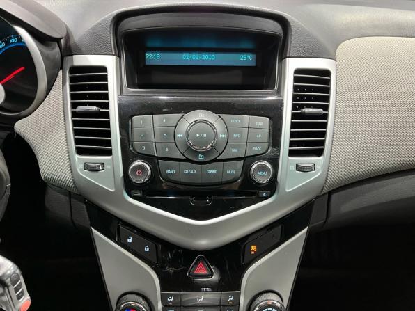 Chevrolet Cruze I Рестайлинг с пробегом 2012 года, цена 750 000 рублей, 184523 км, хэтчбек, Автокод Объявления