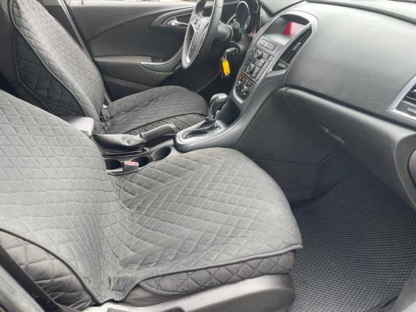 Opel Astra J Рестайлинг с пробегом 2013 года, цена 656 000 рублей, 215369 км, хэтчбек, Автокод Объявления