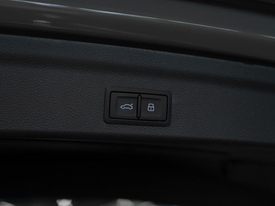 Audi Q3 II (F3) Москва  - изображение 24