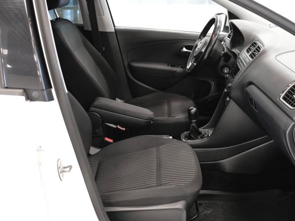 Volkswagen Polo V с пробегом 2014 года, цена 470 000 рублей, 237000 км, седан, Автокод Объявления