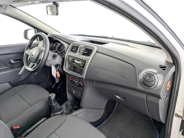 Renault Logan II Рестайлинг с пробегом 2019 года, цена 1 125 000 рублей, 84631 км, седан, Автокод Объявления