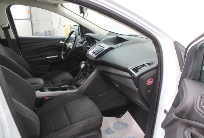 Ford Kuga II с пробегом 2014 года, цена 1 230 000 рублей, 142000 км, внедорожник, Автокод Объявления