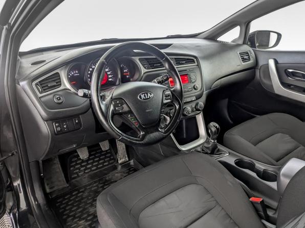 Kia Ceed II Рестайлинг с пробегом 2016 года, цена 1 070 000 рублей, 161143 км, хэтчбек, Автокод Объявления