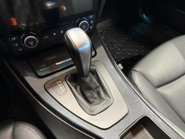 BMW 3 серии V (E90/E91/E92/E93) с пробегом 2008 года, цена 900 000 рублей, 183407 км, седан, Автокод Объявления